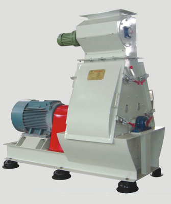 Drop - Type Lower Noise φ0.35 Screen Feed Hammer Mill Machine For Poultry SWSP63 * 45