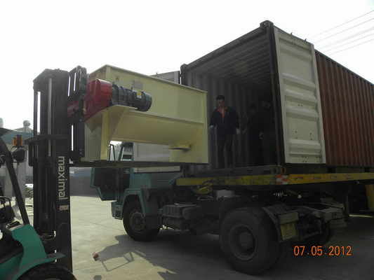 CV 7% 7.5kw Customized Horizental Animal Feed Mixer For Food, Flour Industries HJJ80