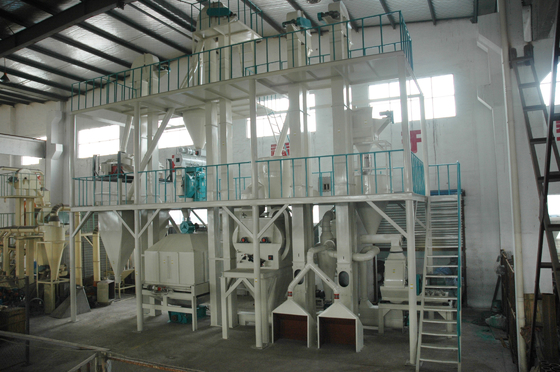 HKJ Fish, Shrimp Drip Type Feed Production Line With Double - Paddle Mixer HKJ35