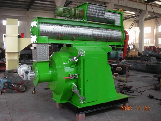 Green Rice Husk Wood Shavings Biomass Pellet Machine For Burning CE, ISO HKJ32J