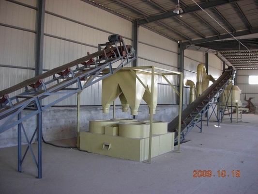 Manure 2-8mm Cow Organic Fertilizer Production Line With Grinding, Mixing System HKJ40F